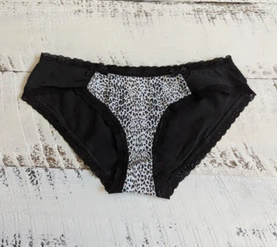 De colección Victoria’s Secret Talla XS Blanco y Negro Estampado Leopardo Encaje Ribete Hiphugger Foto 1 de 4