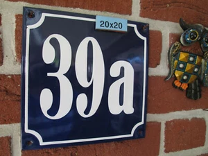 Hausnummer Emaille Nr 39a weisse Zahl auf blauem Hintergrund Mega 20 cm x 20 cm  - Picture 1 of 12