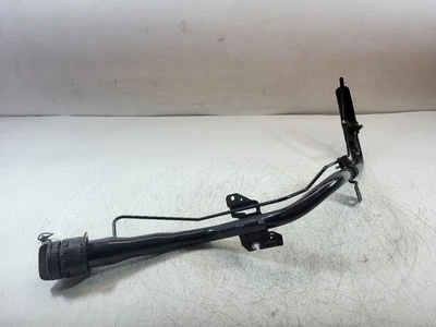 2015 2016 2017 2018 2019 2020 2021 SUBARU WRX 2,0 L cuello de llenado de combustible 42075FJ430 Foto 1 de 4