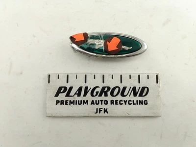 JAGUAR XK8 XKR X100 guardabarros delantero montado emblema Jaguar se adapta a 97 98 99 00 01 02 Foto 1 de 4