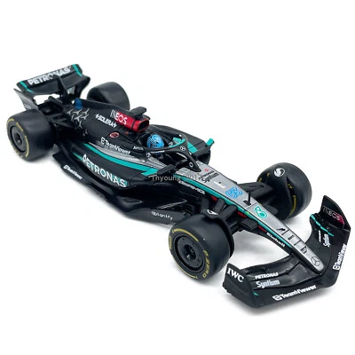 Modelo de coche diecast George Russell 63 escala 1/43 2024 AMG F1 W15 E Performance Foto 1 de 4