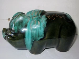 DE COLECCIÓN BLUE MOUNTAIN POTTERY MacMaster? OLLA FIGURA VIENTRE CERDO ALCANCÍA REGINA - Imagen 1 de 7