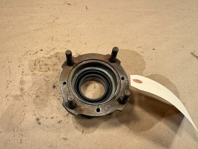 Ступица подшипника заднего дискового колеса MG Midget Austin Healey Sprite с длинными заклепками MOWOG от оригинального производителя - Изображение 1 из 4