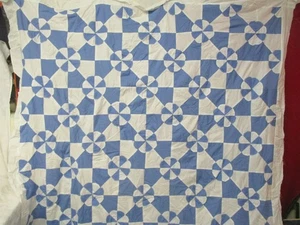 Vintage 1960's Quilt Top blue & white offset Wheel appliqued & pieced - Bild 1 von 6