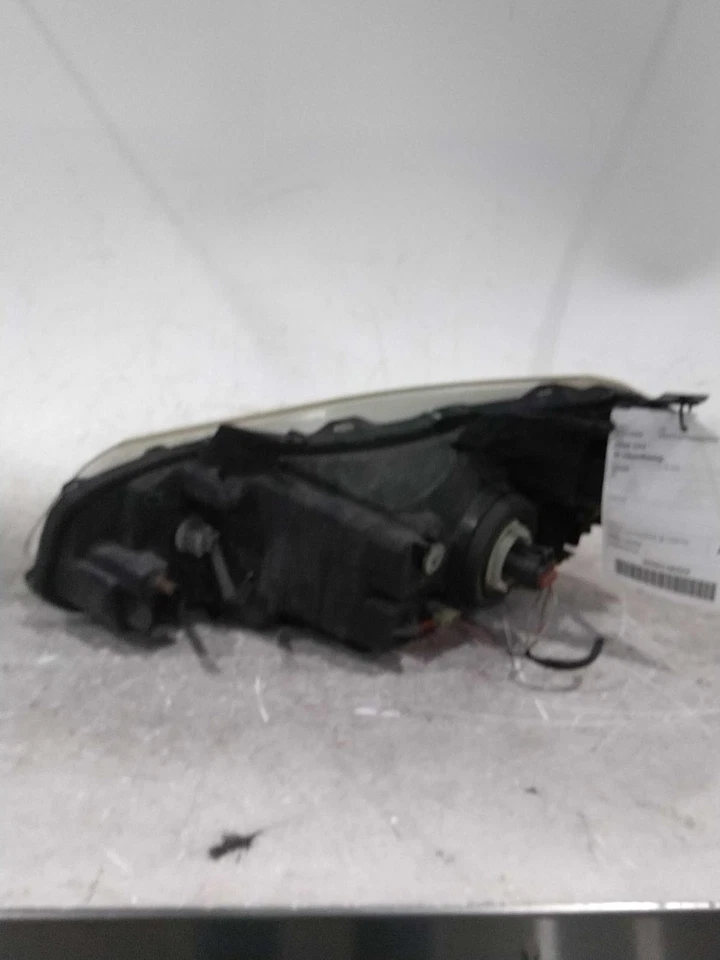 Conjunto de faros derechos usados se adapta a: Suzuki Sx4 2009 grado derecho A Foto 1 de 4