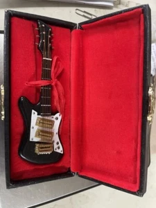 Electric Guitar case lined in red velvet Doll Accessory by Madame Alexander New - Picture 1 of 1