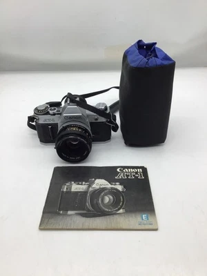 Cámara fotográfica Canon AT-1 35 mm con Vivitar de 28 mm y lentes Canon de 50 mm - sin probar Foto 1 de 4