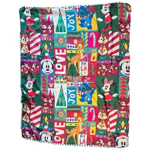 Manta de Navidad Mickey Minnie Bambi Chip Dale Pom Pom de los Parques Disney 48 x 60" - Imagen 1 de 16