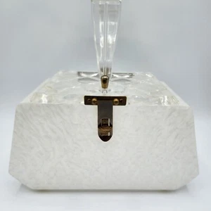 MCM anni 50 Charles S Kohn? Borsa a mano in lucite bianca perlata con coperchio diamantato torsione - Foto 1 di 16