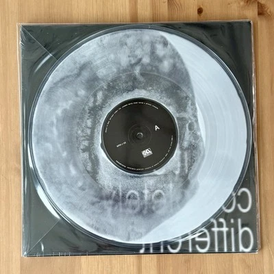 Charli XCX 🕶️ brat и это совершенно другой 2LP виниловый порошок заполнен! РЕДКАЯ! - Изображение 1 из 3