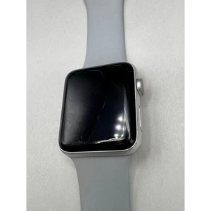 Apple Smart Watch Series 3 Wr-50M Aluminum Case Untested - Photo 1 sur 5