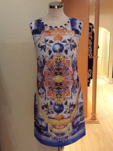 OFF WHITE Abito Olivier Philips taglia 10 nuovo con etichette blu arancione bianco sporco prezzo consigliato £ 103 ora £ 46