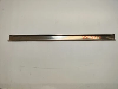 1961 克莱斯勒 Newport 300 后车身面板中心成型 2275012 NOS。 — 第 1/4 张图片