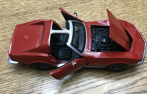 MAISTO CHEVROLET CORVETTE STINGRAY 1970 1:24 Scale Red 34202 - Picture 1 of 7