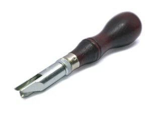 Gubia de cuero ajustable C.S Osborne en forma de U No. 128 Talla 1, 2 y 3 - Imagen 1 de 2