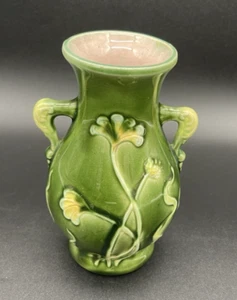 Vase à deux anses Art Nouveau Majolique Floral, 5,25", Vert Foncé, Intérieur Rose - Photo 1/8