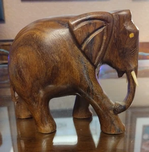 Hand Carved Wood Elephant 5" x 6" Made in Pakistan - Picture 1 of 9