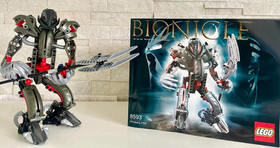 Bionicle 8593 Makuta with Manual.  Complete  .