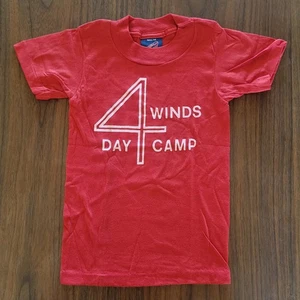 4 Winds Day Camp WA Vintage 80s Sneakers 5050 T Shirt Single Stitch Child S 6-8 - Picture 1 of 5