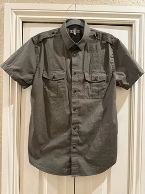 Men’s Y2K EXPRESS Fitted Short Sleeve Button Down Shirt - Green - Large 16-16.5  - Image 1 of 4
