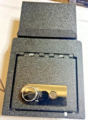 21-24 Tesla Modelo Y y 21-23 Modelo 3 Consola Central Seguro Huella Dactilar y Cerradura con Llave Foto 1 de 4