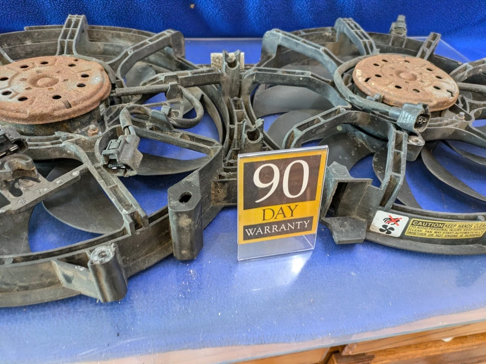 CONJUNTO DE MOTOR Y VENTILADOR ORIGINALES PARA INFINITI FX50 QX56 NISSAN - CON CUBIERTA - sin módulos Foto 1 de 4