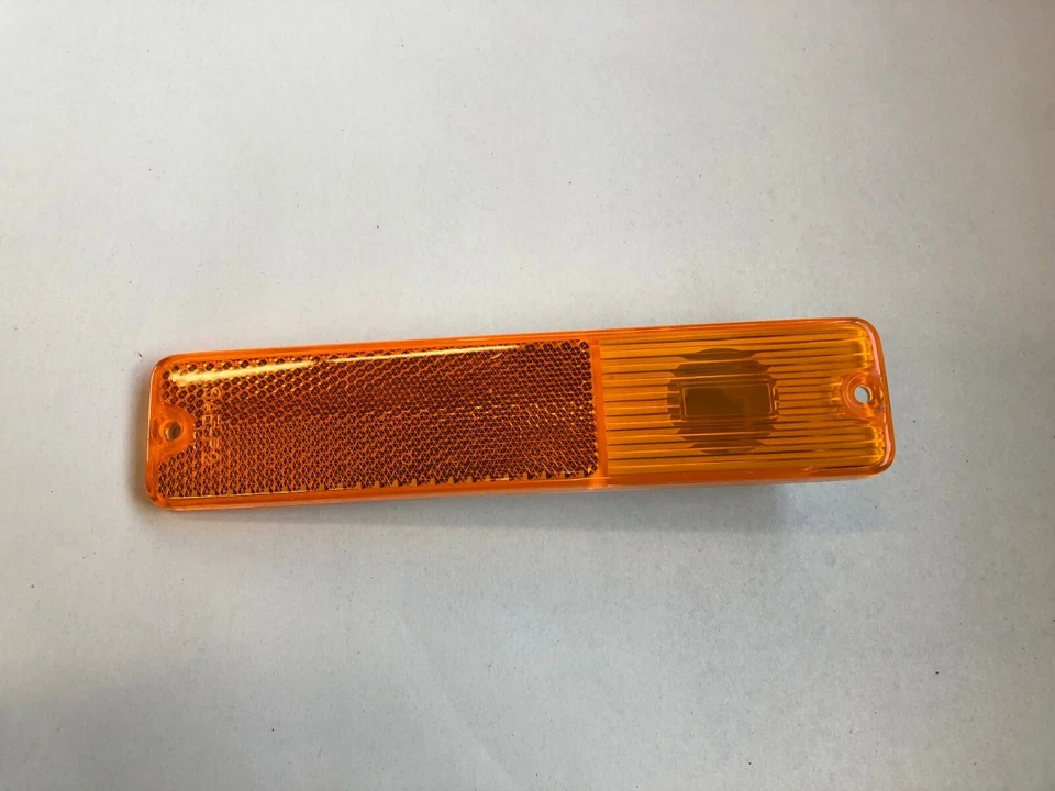 Jeep 70-86 CJ5 CJ7 CJ8 Jeepster/Commando Amber Side Marker Light Housing - Image 1 of 1