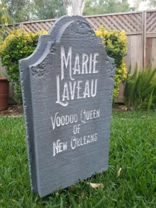 G- Marie Laveau Halloween Tombstone Gravestone Headstone Non-Illuminated. - Bild 1 von 12