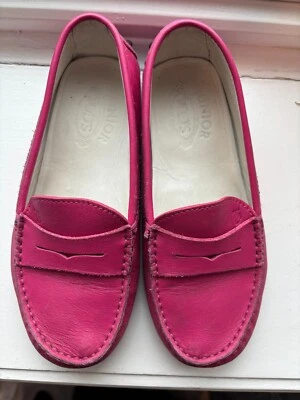 Junior Tod’s Driving Shoe Sz 31 - Image 1 of 2