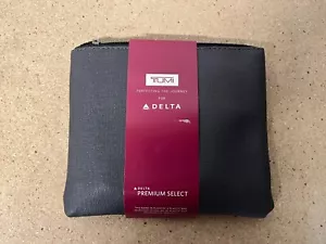 TUMI Delta Airlines Premium Amenity Kit Gray Toiletry Travel Bag Malin Goetz C38 - Picture 1 of 4