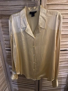 Blusa Charter Club Vintage 100% Seda Amarillo Satinado Manga Larga Botón Frontal Talla 14 - Imagen 1 de 4