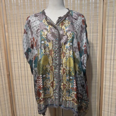 Top túnica de seda Johnny Was talla S floral fluida de gran tamaño boho chic botones ganchillo Foto 1 de 4