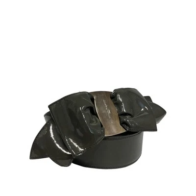 Cinturón SALVATORE FERRAGAMO Gris Charol Arco Acento Foto 1 de 3