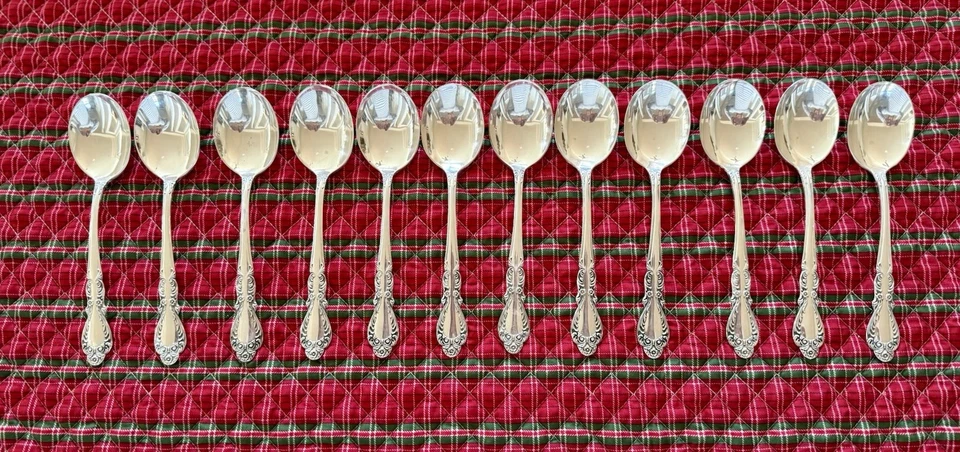 Cuchara sopera redonda de plata esterlina OLD CHARLESTON de Rogers 6 1/2" Foto 1 de 3