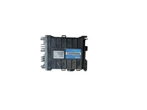Unidad de Control Bosch 0261200253 VW 030906026A VW Polo 86C 1.0 33 Kw 45 Ps - Imagen 1 de 2