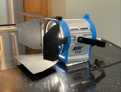 ARRI 650 Watt Plus Tungsten Fresnel Light- Great Condition - Image 1 of 4