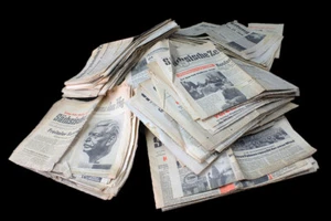 Collection Saxon Newspaper from 50s Vintage Magazine - Picture 1 of 12