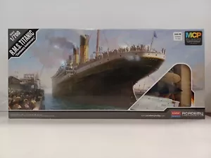 Academy 1/700 R.M.S. Titanic MCP Kit modello plastica 14214 22000 - Foto 1 di 3