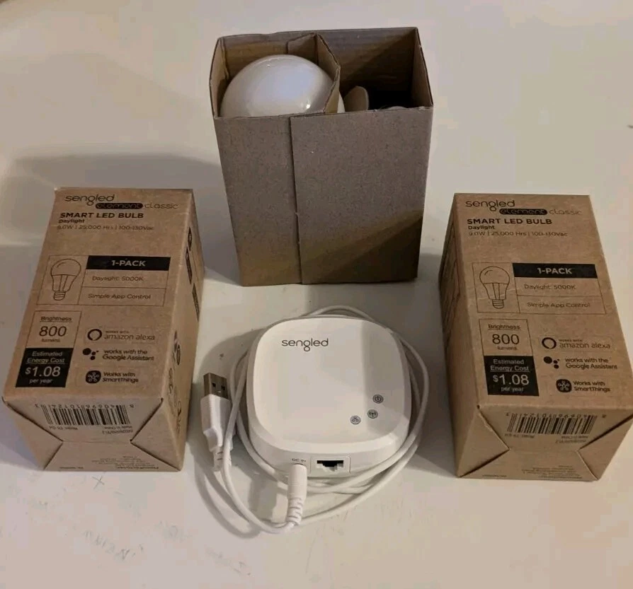 Sengled Smart Home Hub Z02-Hub Alexa Google Element y cuatro bombillas nuevas Foto 1 de 1