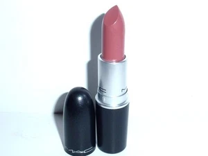 Neu MAC LIPPENSTIFT ~ OFFSHOOT ~ Mac Me Over ~ Mittelton Pink Nude Cremesheen - Bild 1 von 2