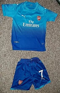 PUMA #7 ALEXIS ARSENAL size 26 INTL BLUE (10/11)US 2PC FLY EMIRATES - Picture 1 of 5