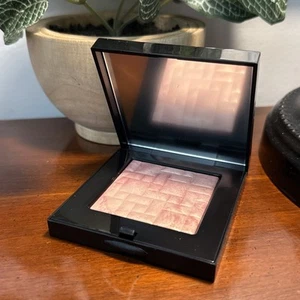 BOBBI BROWN Highlighting Powder, SUNRISE GLOW, Full Size - 8g/0.28 oz NWOB - Picture 1 of 1