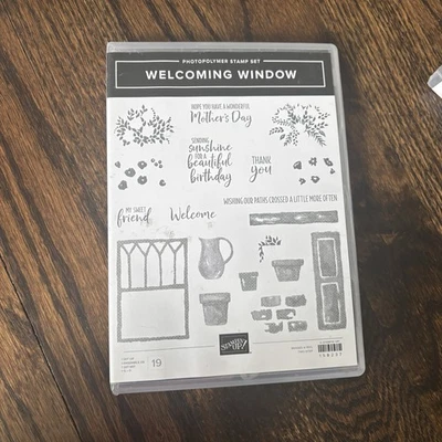 Conjunto de selos e matrizes Stampin Up WELCOMING WINDOW #158237 aposentado  - Imagem 1 de 3