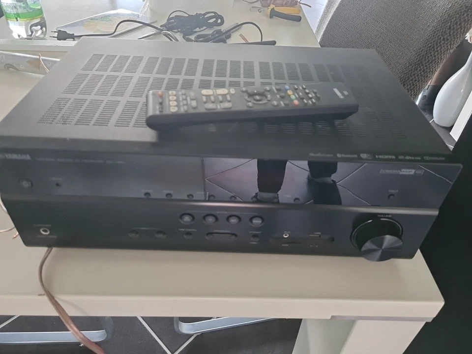 Yamaha RX V481 Music Cast 5.1 AV Receiver WiFi Bluetooth 2.2 HDCP 4K HDMI Optik - Bild 1 von 1