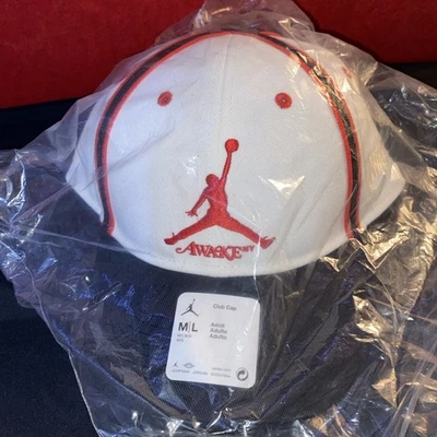 Nike Jordan X Awake NY Correa de Cuero Gorra Club Rojo Vela FZ0625-133 Talla M/L NUEVO Foto 1 de 4