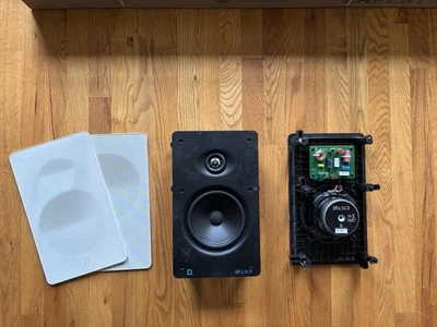 Par de altavoces de pared bidireccionales Definitive Technology - Serie DT de 6,5" Foto 1 de 3