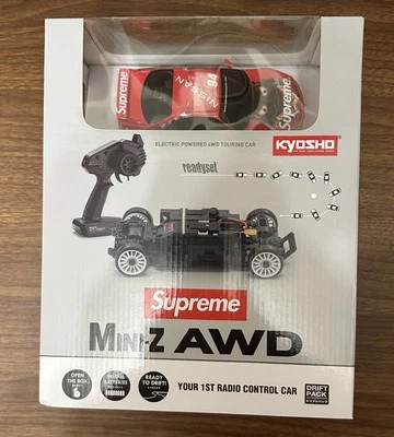 Supreme x Kyosho Mini-Z Nissan Skyline R33 Nismo FW22A43 - Image 1 of 4