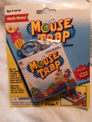 MOUSE TRAP the classic board game Hasbro w/miniature pieces Version as  keyring  - Image 1 of 4