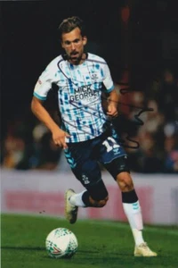 FOTO HARRISON DUNK FIRMADA A MANO 6X4 - CAMBRIDGE UNITED - AUTÓGRAFO DE FÚTBOL 8 - Imagen 1 de 1