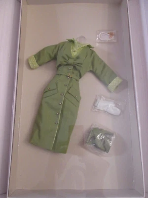 Traje de muñeca Horsman 16" de temporada elegante en caja original Urban Vita Ysla Zhonti de temporada Foto 1 de 4